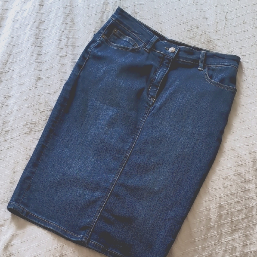 Boden Indigo Denim Pencil Skirt